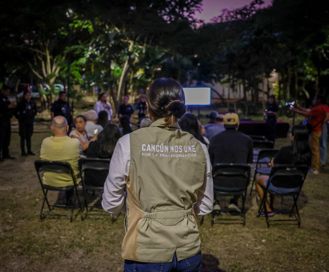 uploads/6/32/01 (2811).Jpeg